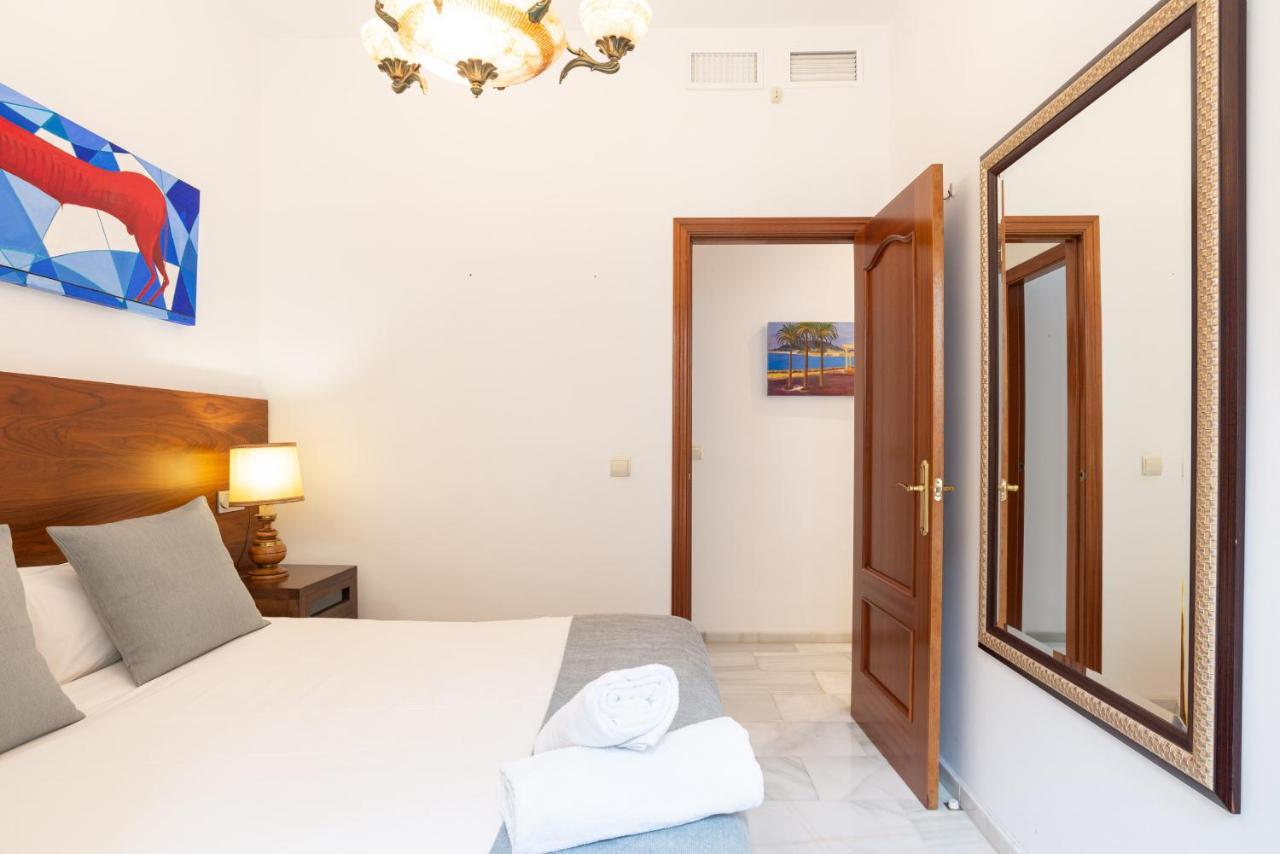 Urbe10 Marin Garcia 2 Bedrooms Apartment Malaga Bagian luar foto